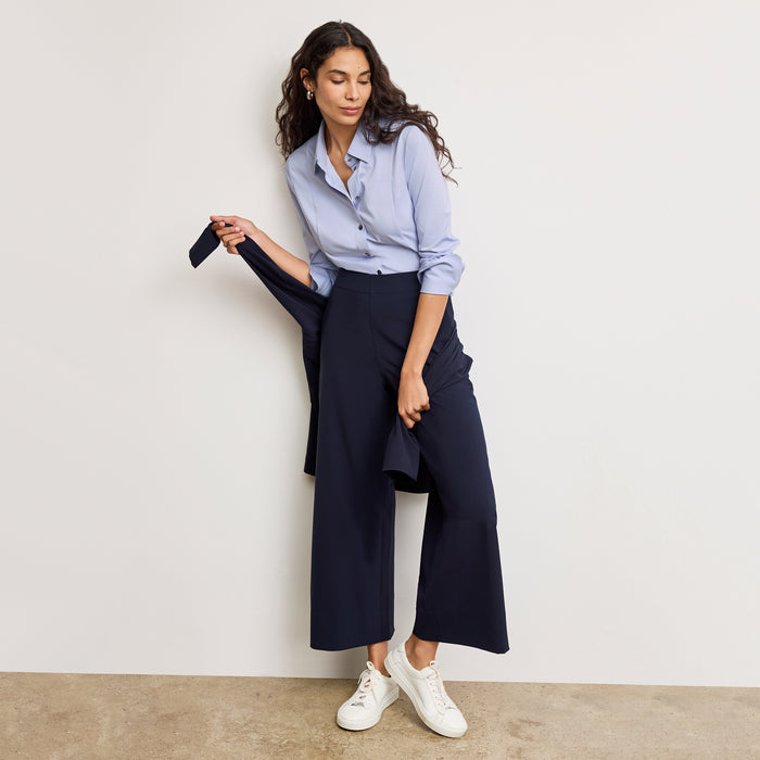 Front image of a woman wearing the Clemens Top in Hydrangea