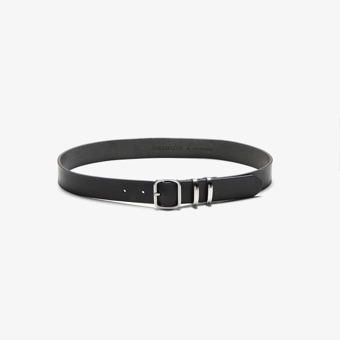packshot image of the everly belt in black | Lead